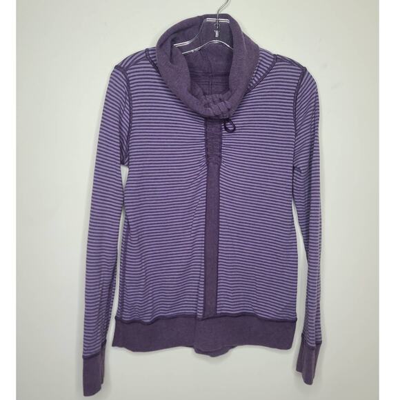 Lululemon In A Cinch purple reversible cowl neck sweatshirt - no tag - 4 / 6 ? - Picture 6 of 8